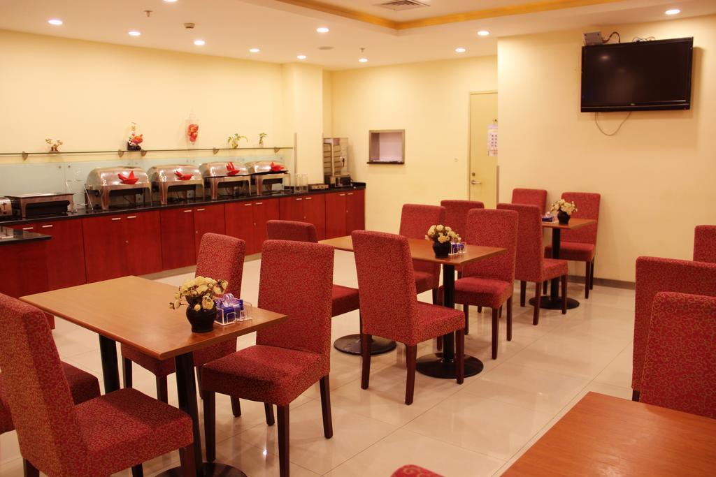 Hanting Express Qingdao Chengyang District Government Exterior foto
